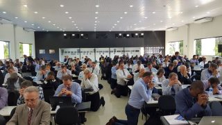 Un moment de rugăciune personală&nbsp; oferită în timpul alegerilor