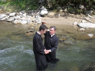 Botezul fr. Nelu la Rodna, Bistrița în râul Someș 2014