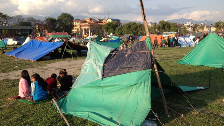 Donații pentru Nepal - Departamentul de binefacere