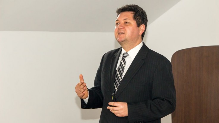 Familia creștină între ideal și realitate - partea 2 de Marius Stroia